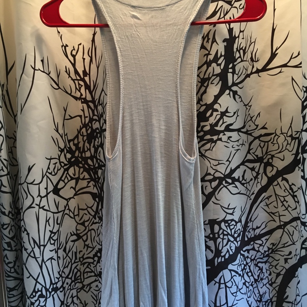 Tank top - Picture 3 of 4